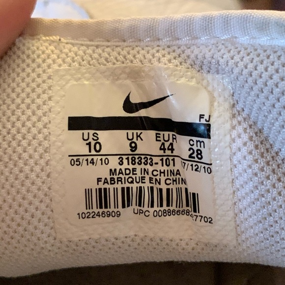 Nike shoes - Picture 3 of 3